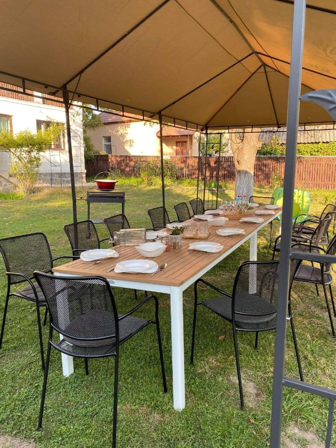 Casa Bucataria Fonix Hotell Praid Exteriör bild