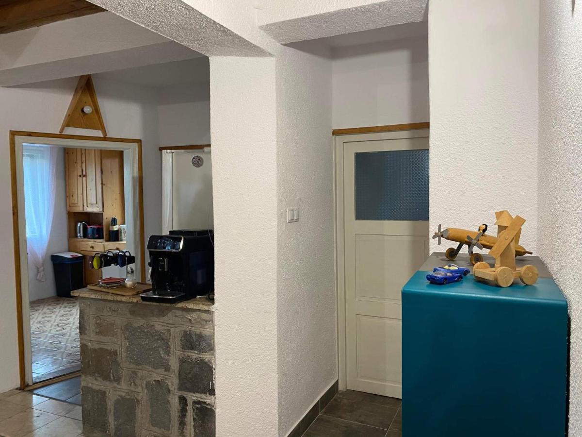 Casa Bucataria Fonix Hotell Praid Exteriör bild