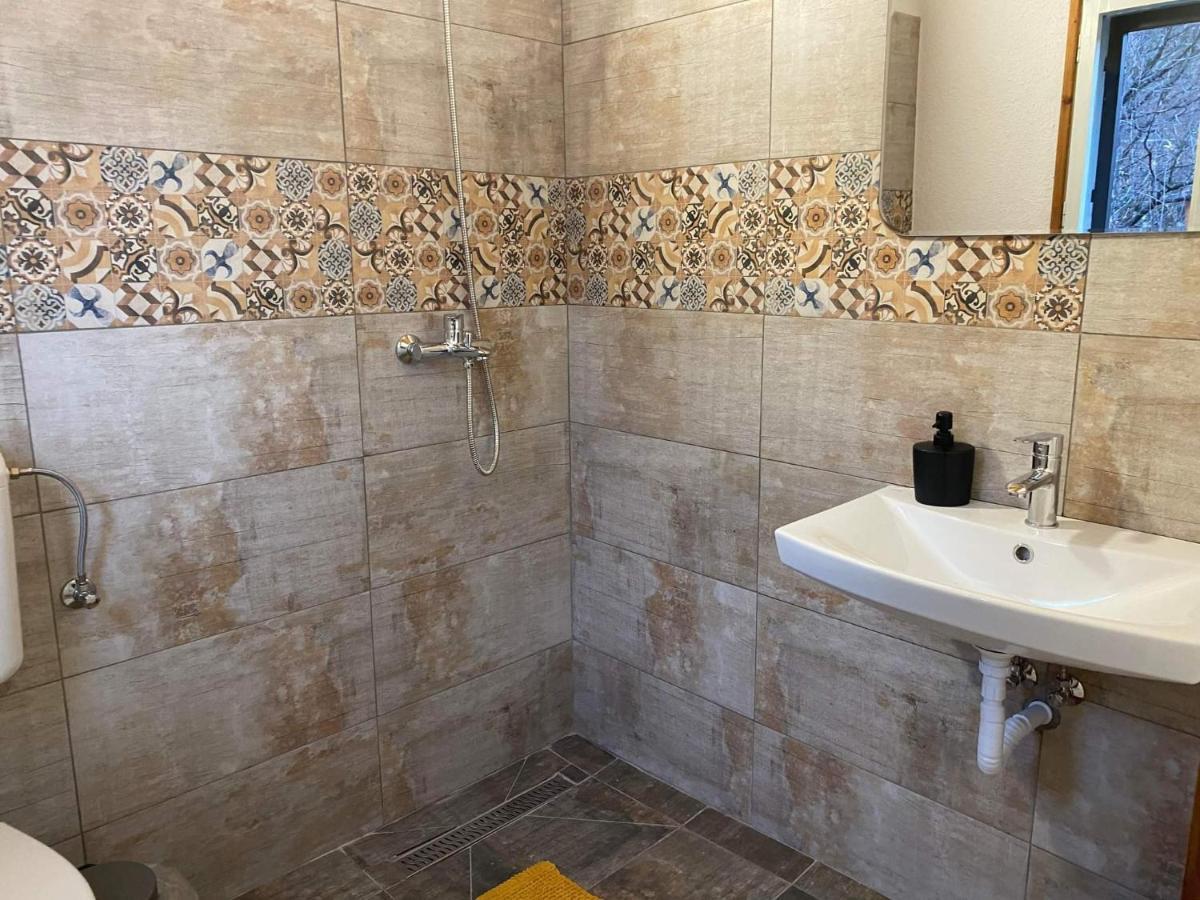 Casa Bucataria Fonix Hotell Praid Exteriör bild