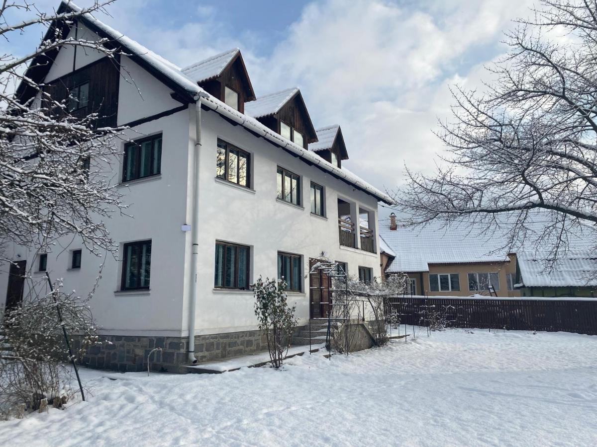 Casa Bucataria Fonix Hotell Praid Exteriör bild