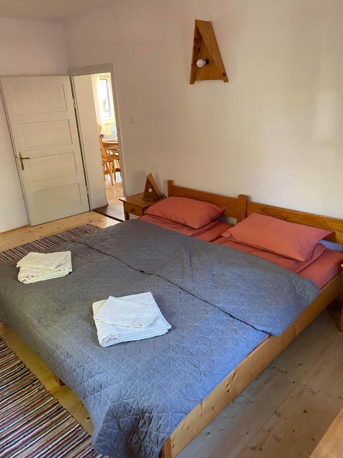 Casa Bucataria Fonix Hotell Praid Exteriör bild