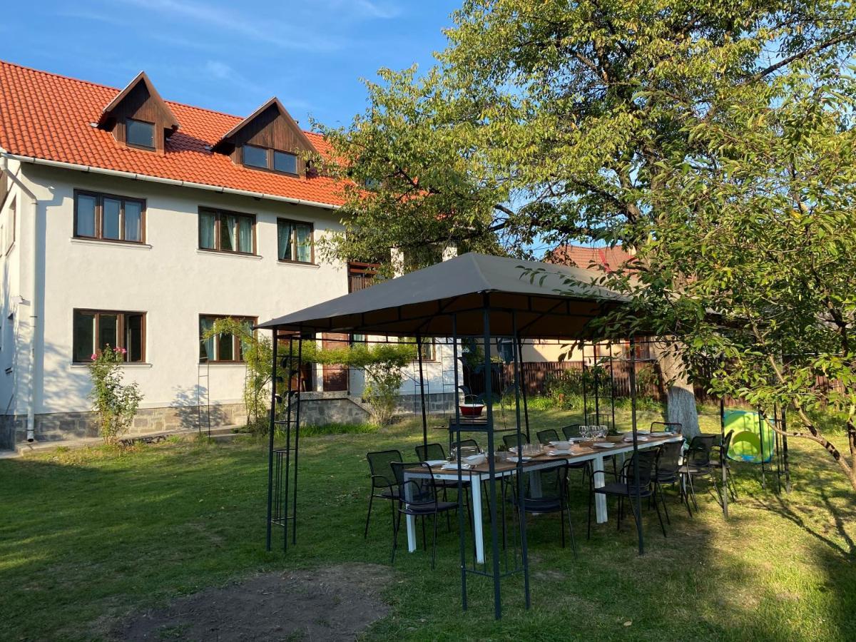 Casa Bucataria Fonix Hotell Praid Exteriör bild